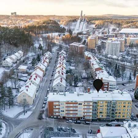 Bright & Spacious In Center *